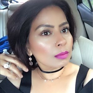 Meet your Posher, Nipa